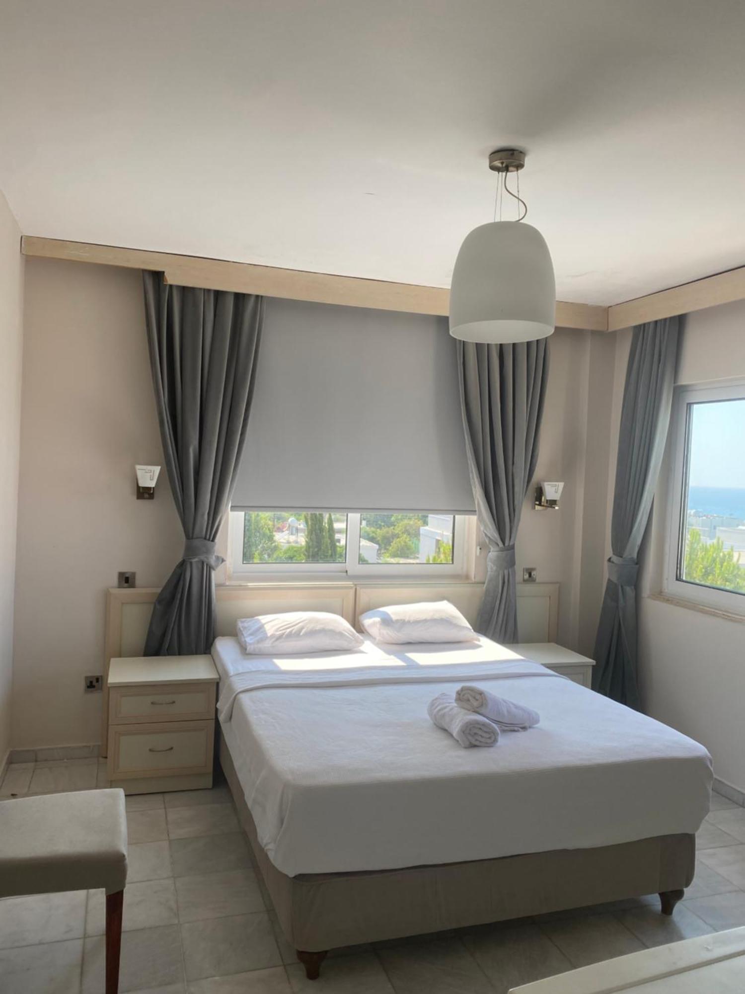 The Prince Inn Hotel & Villas Agios Georgios  Eksteriør bilde